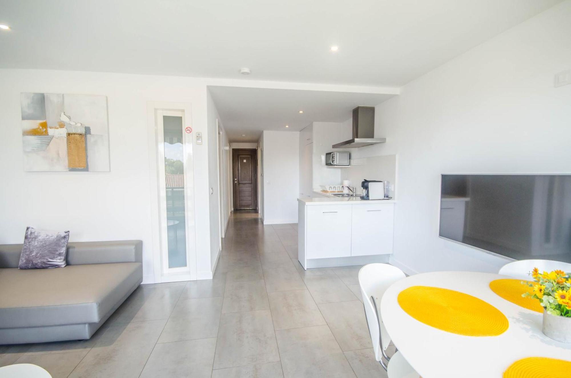 Apartment Paraiso Banus - Coastal Retreat Near The
